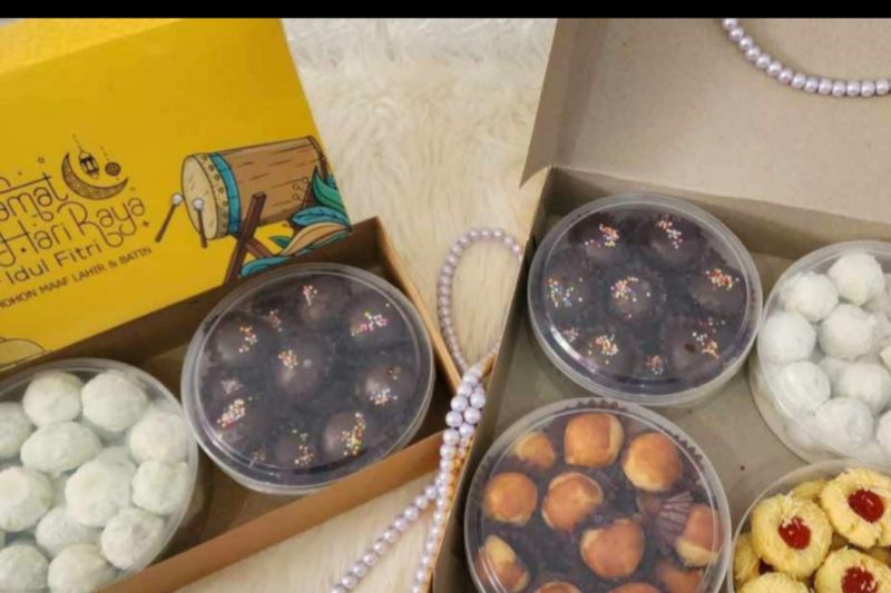 Hampers berisi aneka kue kering karya warga binaan pemasyarakatan di Sumsel. - Image