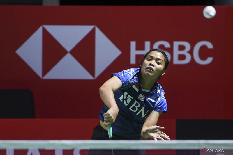 Arsip - Pebulu tangkis tunggal putri Indonesia Gregoria Mariska Tunjung mengembalikan kok ke arah lawannya pebulu tangkis tunggal putri Sung Shuo Yun pada babak 32 besar turnamen Daihatsu Indonesia Masters 2023 di Istora Gelora Bung Karno, Senayan, Jakart - Image