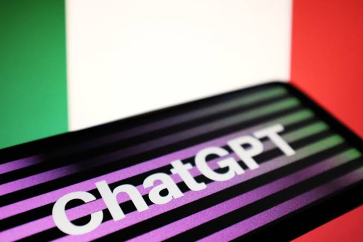 Ilustrasi ChatGPT dilarang di Italia. - Image
