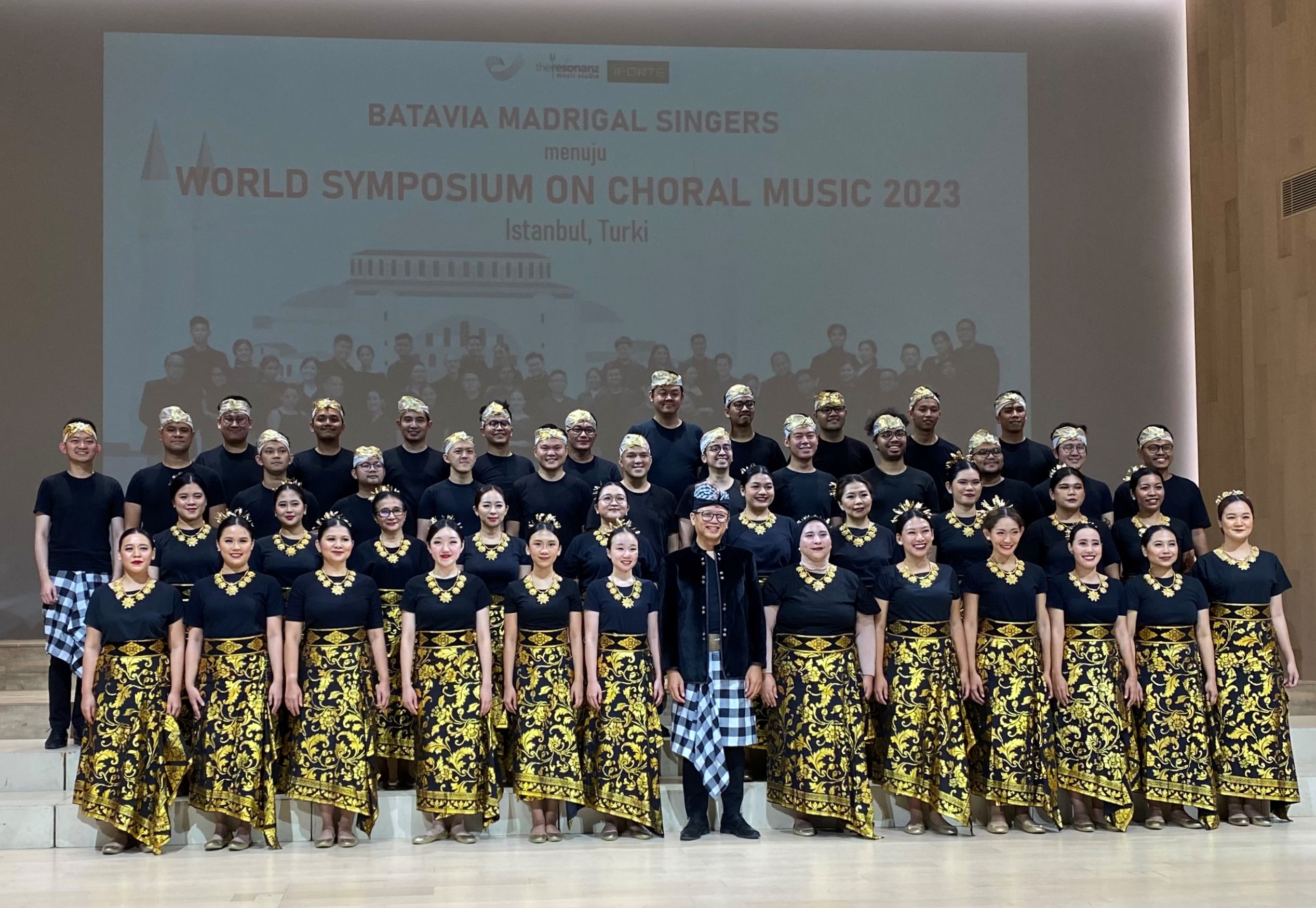 Kelompok paduan suara Batavia Madrigal Singers mewakili Indonesia di ajang World Symposium on Choral Music di Turki./istimewa - Image