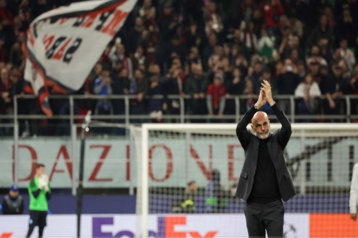 Stefano Pioli menyebut AC Milan masih memiliki kans 50-50 kontra Napoli, walau memenangi duel leg pertama perempat final Liga Champions. - Image