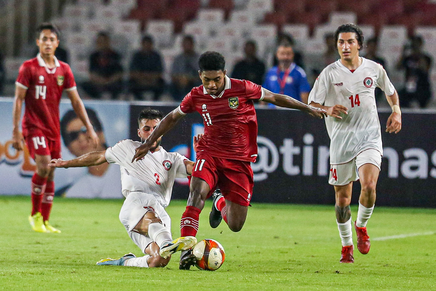 Pemain Timnas Indonesia Jeam Kelly Sroyer. FOTO:MIFTAHUL HAYAT/JAWA POS - Image