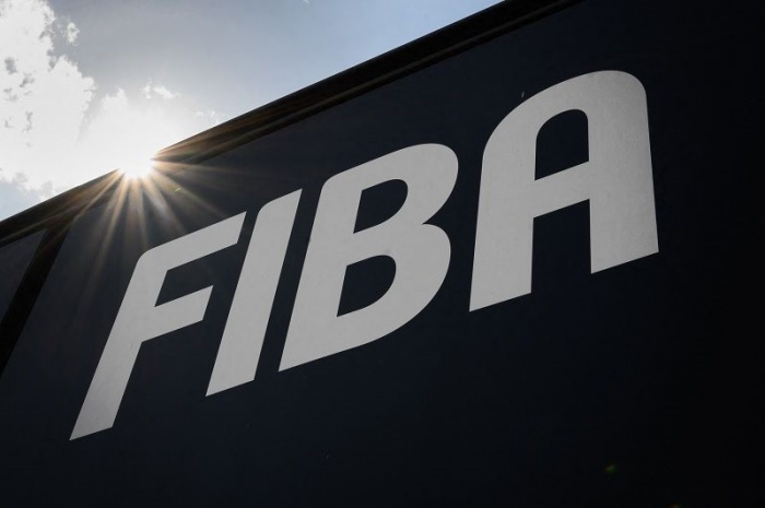 FIBA melarang timnas Rusia dan Belarusia dalam turnamen kualifikasi Olimpiade 2024. FIBA juga tak ingin melihat mereka di Piala Dunia Bola Basket 2023. - Image