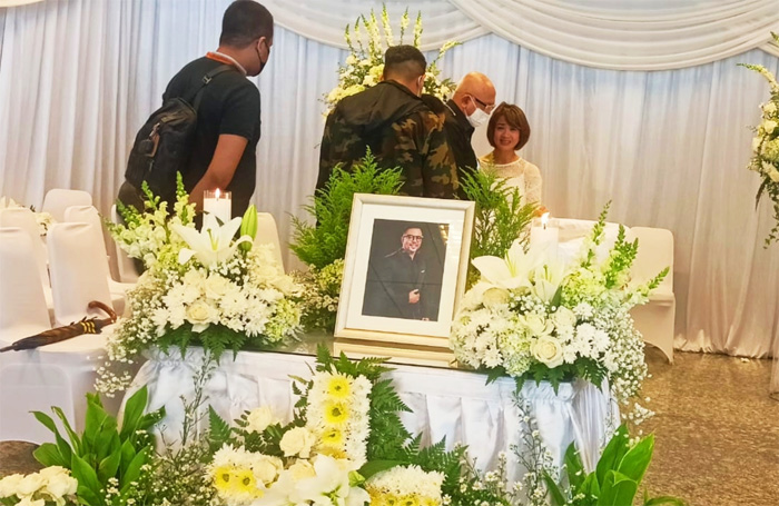 Jenazah Carlo Saba di rumah duka.(Abdul Rahman/JawaPos.com) - Image