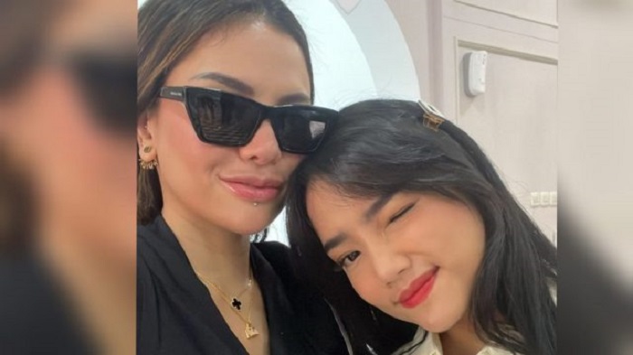 Nikita Mirzani dan Fujianti Utami Putri kini akur. - Image