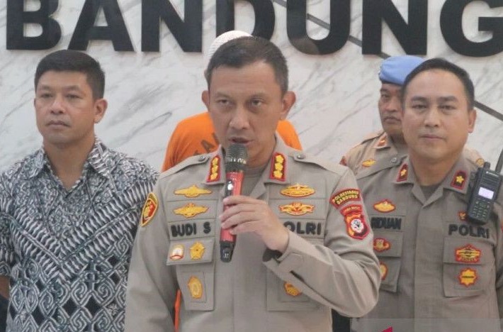 Kapolrestabes Bandung Kombespol Budi Sartono di Mapolrestabes Bandung, beberapa waktu lalu. - Image