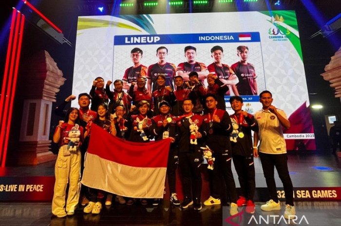 Timnas esports Indonesia meraih medali perak di nomor crossfire setelah kalah dari Vietnam di final. - Image