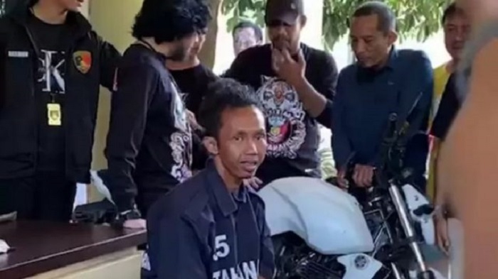 Muhammad Husen, 28, sama sekali tidak menunjukkan rasa penyesalan dan bersalah usai membunuh dan mmutilasi bosnya, pemilik depot air isi ulang di Tembalang, Semarang. - Image