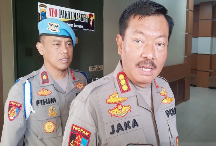 Kabid Propam Polda Kalimantan Selatan Kombespol Djaka Suprihanta. - Image