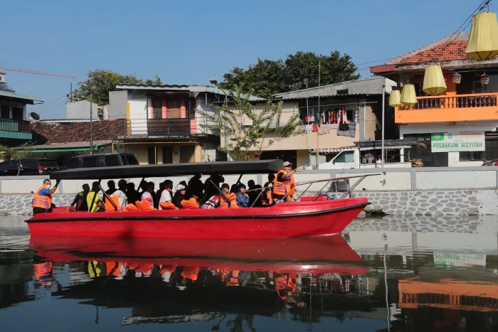 Taman Asreboyo (Asli Arek Suroboyo) Ngagel, Kecamatan Wonokromo, dilengkapi berbagai fasilitas. - Image