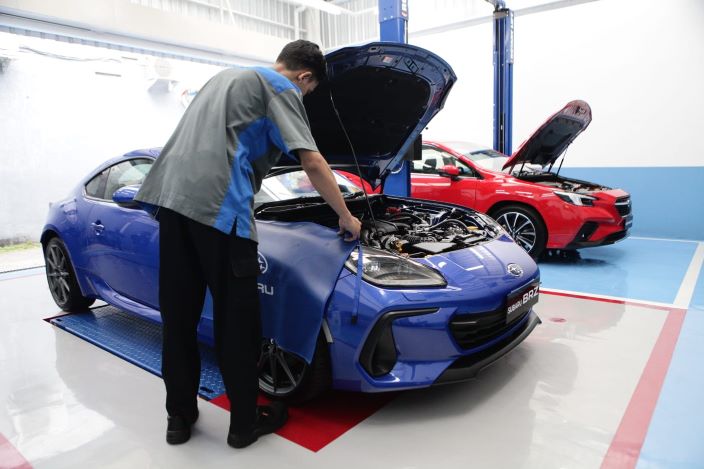 PT Plaza Auto Mega (Plaza Subaru) membuka gerai baru di HR Muhammad, Surabaya. - Image