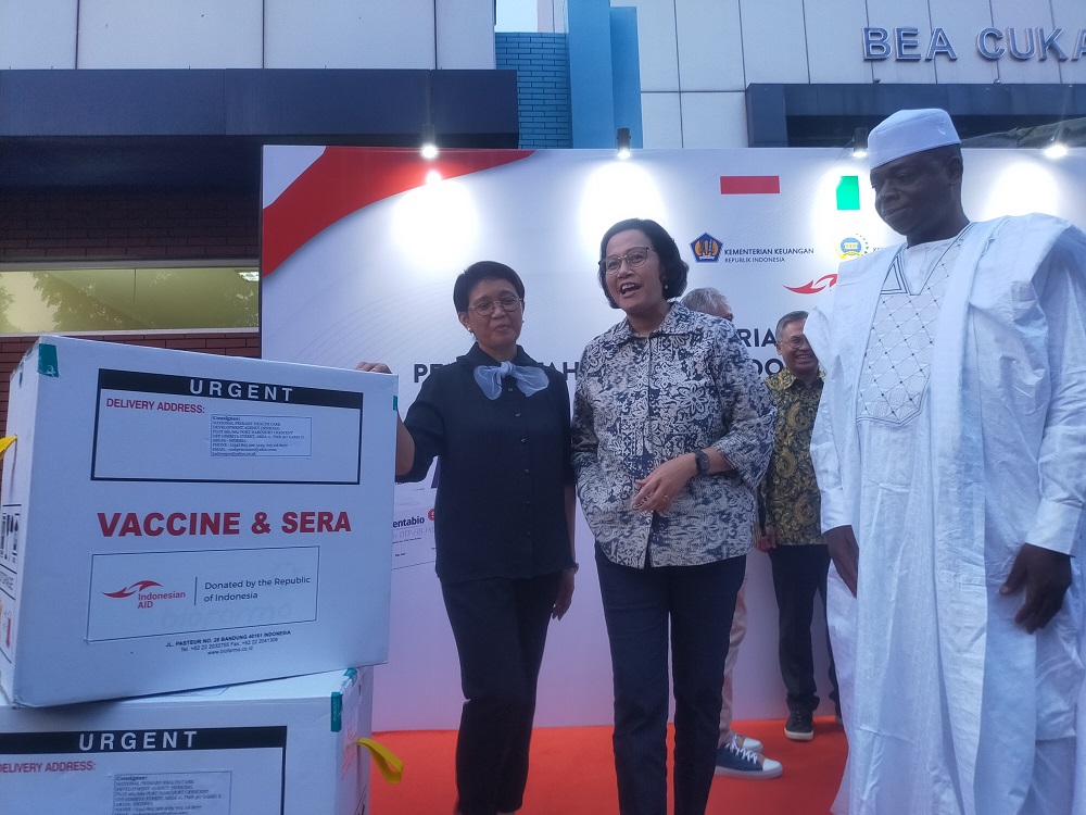 Indonesia melepas bantuan vaksin Pentavalen sebanyak 1,5 juta dosis untuk Nigeria senilai Rp 30,3 miliar. - Image