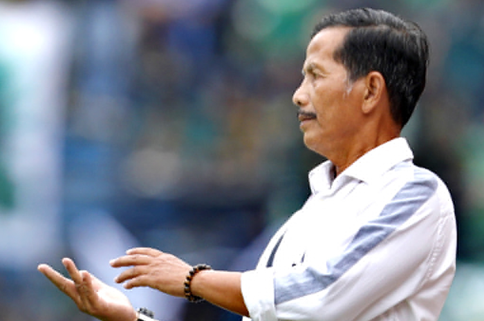 Djadjang Nurdjaman kini melatih Gresik United. - Image