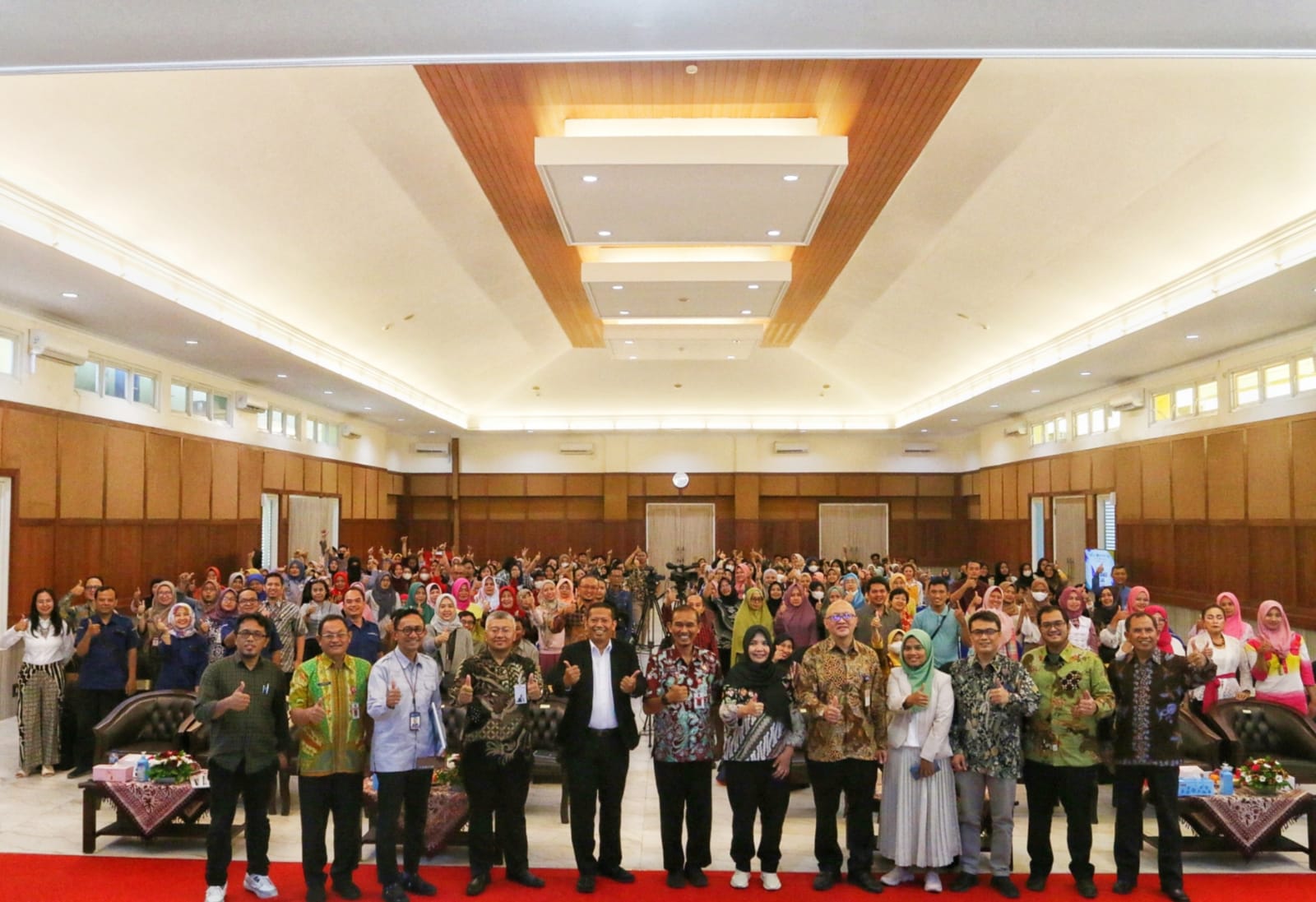 Festival Literasi Halal dihelat di Semarang pada 22 Juni kemarin. Acara ini merupakan kerja sama Bank Indonesia dengan Jawa Pos dan Universitas Diponegoro. (Dok. Bank Indonesia) - Image