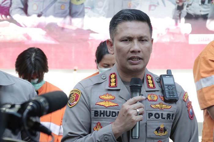 Kapolresta Malang Kota Kombes Pol Budi Hermanto pada saat memberi keterangan kepada media. - Image