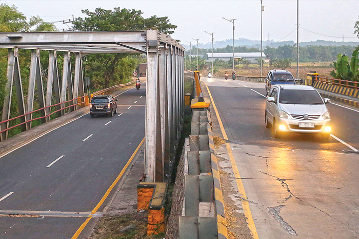 BANGUNAN BARU: Meski fisik Jembatan Kepet yang lama sudah tidak ada, cerita mistisnya masih tersisa. - Image