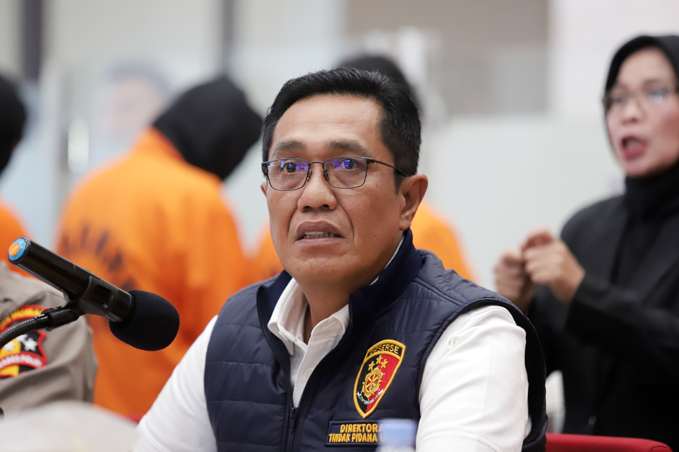 Dirtipidum Bareskrim Polri Brigjen Pol Djuhandhani Rahardjo Puro mengatakan berkas perkara kasus kepemilikan senja api ilegal dengan tersangka Dito Mahendra harus dilengkapi. - Image