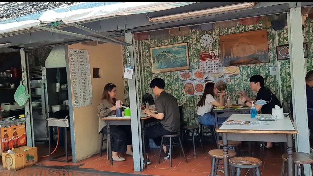 Salah satu pusat kuliner di Bangkok, Thailand. - Image