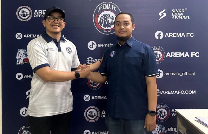 Arema FC merekrut Munif Bagaskara Wakid sebagai manajer bisnis yang baru yang memiliki pengalaman bisnis internasional. - Image