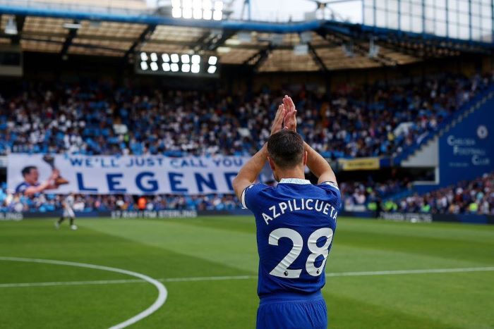 Cesar Azpilicueta di Stamford Bridge. - Image