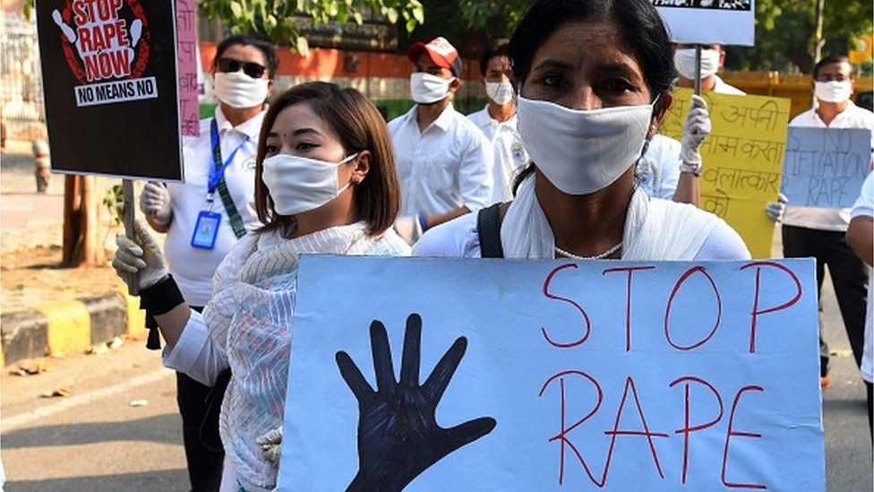 ILUSTRASI. Warga India melakukan unjuk rasa memprotes banyaknya kasus perkosaan di negara tersebut. - Image