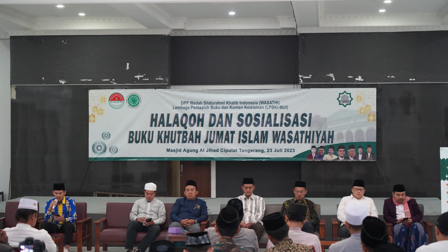 Kegiatan sosialisasi buku khutbah Jumat yang diselenggarakan Wadah Silaturahmi Khatib Indonesia di Tangerang Selatan (23/7). - Image