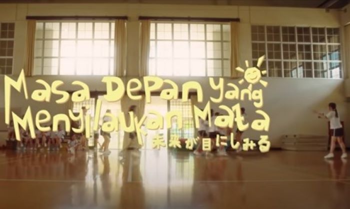Single Masa Depan yang Menyilaukan Mata oleh generasi 10 dan 11 JKT48 mencapai 1 juta penonton. - Image
