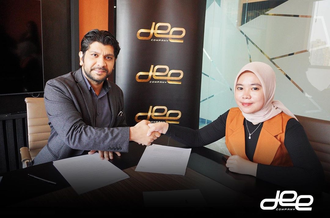 Momen pertemuan produser Dheeraj Kalwani dan Norma Risma./ Instagram @deecompany_official - Image