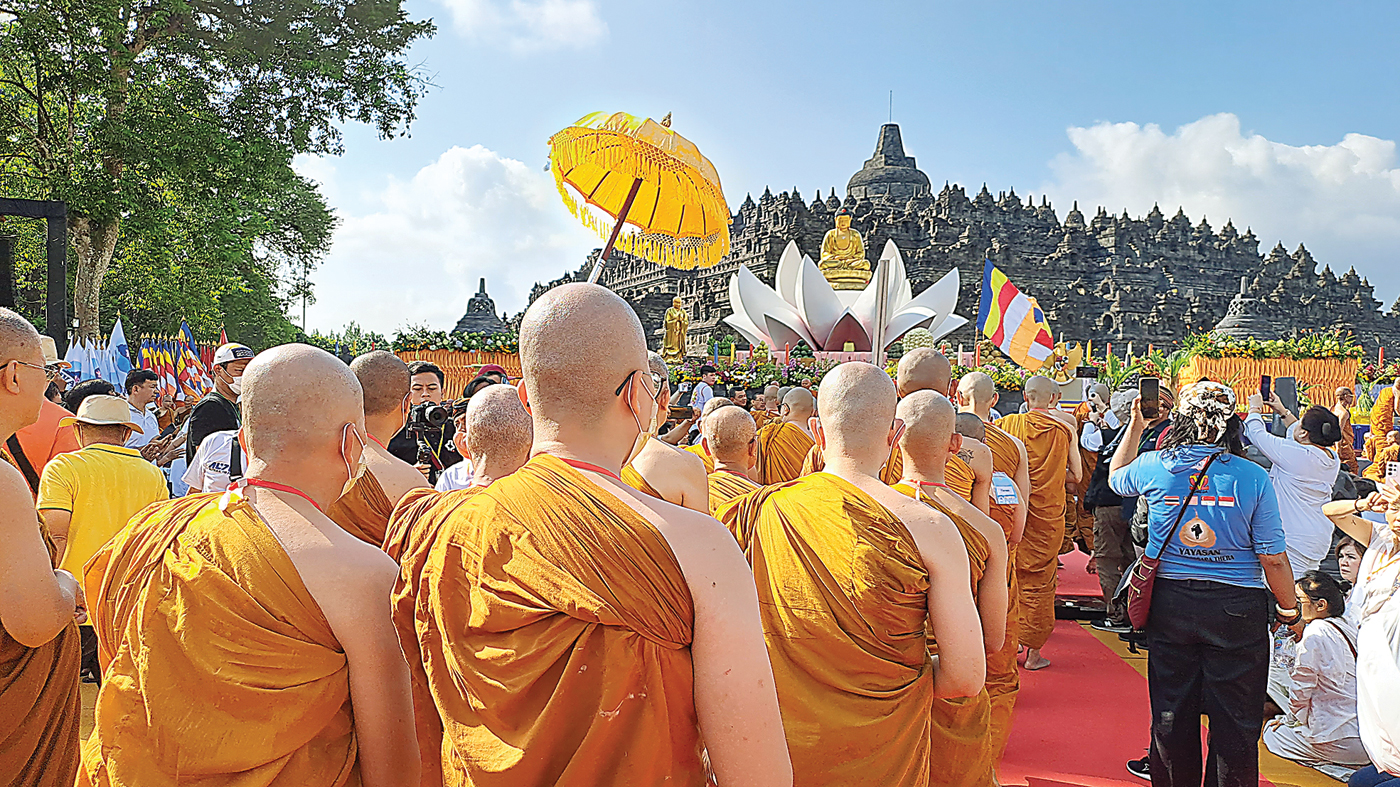 POTENSI KUNJUNGAN: Peringatan Hari Raya Waisak di Candi Borobudur, Magelang (4/6). - Image
