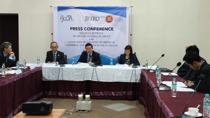Federasi Kamar Dagang dan Industri Jepang di ASEAN (FJCCIA) menggelar dialog dengan Sekretaris Jenderal ASEAN Kao Kim Hourn yang menjabat sejak Januari tahun inidi Jakarta, Rabu (2/8). (Istimewa) - Image