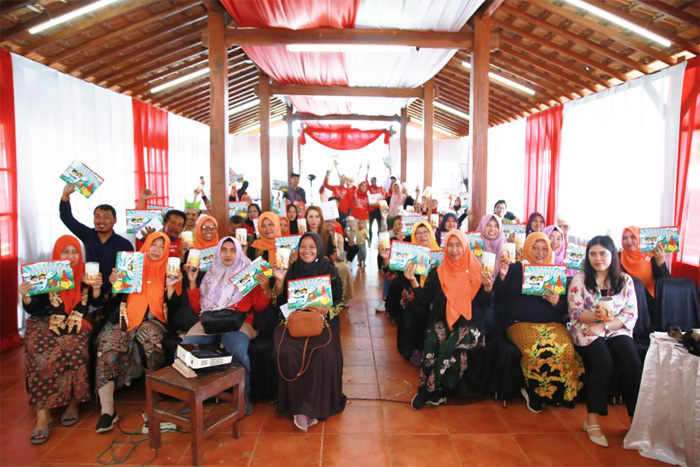 Acara literasi keuangan Asuransi Sinar Mas untuk UMKM dan Nelayan di Banyuwangi. (Istimewa) - Image