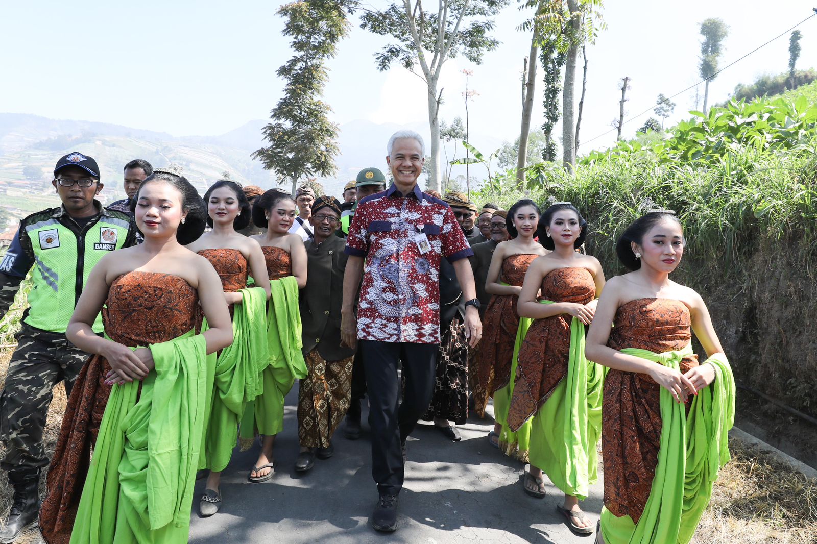 Kecamatan Selo di Kabupaten Boyolali, Jawa Tengah (Jateng) yang menampilkan pesona gunung Merbabu dan Merapi. (Istimewa) - Image