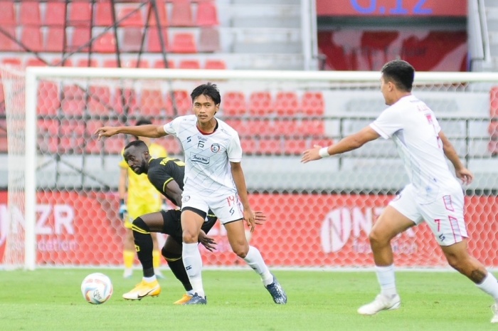 Arema FC saat dipermalukan Barito Putera 0-4. Joko Susilo siap mempertanggungjawabkan hasil negatif tersebut. - Image