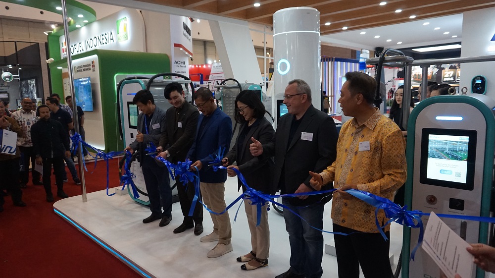 PT Indika Energy Tbk lewat Invi menghadirkan produk unggulan bus listrik dan infrastruktur pendukungnya. - Image