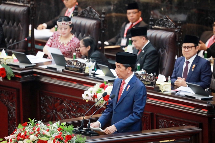 Presiden Joko Widodo saat pidato pengantar RUU APBN tahun anggaran 2024 beserta nota keuangannya pada Pembukaan masa persidangan I DPR tahun 2023-2024 di Gedung Nusantara, Jakarta, Selasa (16/8/2023). - Image