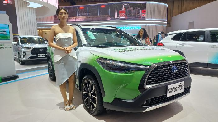 Toyota Corolla Cross HEV Flexy Fuel (Foto: Dony) - Image