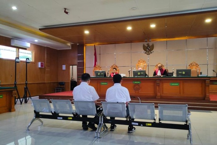 Terdakwa kasus dugaan suap pengadaan CCTV Bandung Smart City mengikuti sidang pembacaan tuntutan di PN Bandung, Rabu (23/8). - Image