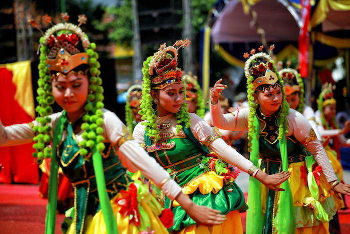 Bupati Sumenep Achmad Fauzi Wongsojudo akan mengundang ratusan penari tradisional dari seluruh Jawa Timur untuk berpartisipasi dalam event Madura Culture Festival (MCF). - Image