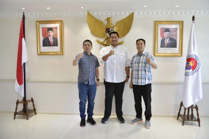 Menpora Dito Ariotedjo (tengah). - Image