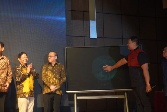 Menpora Dito Ariotedjo saat membuka Festival Catur Pelajar Nasional. - Image