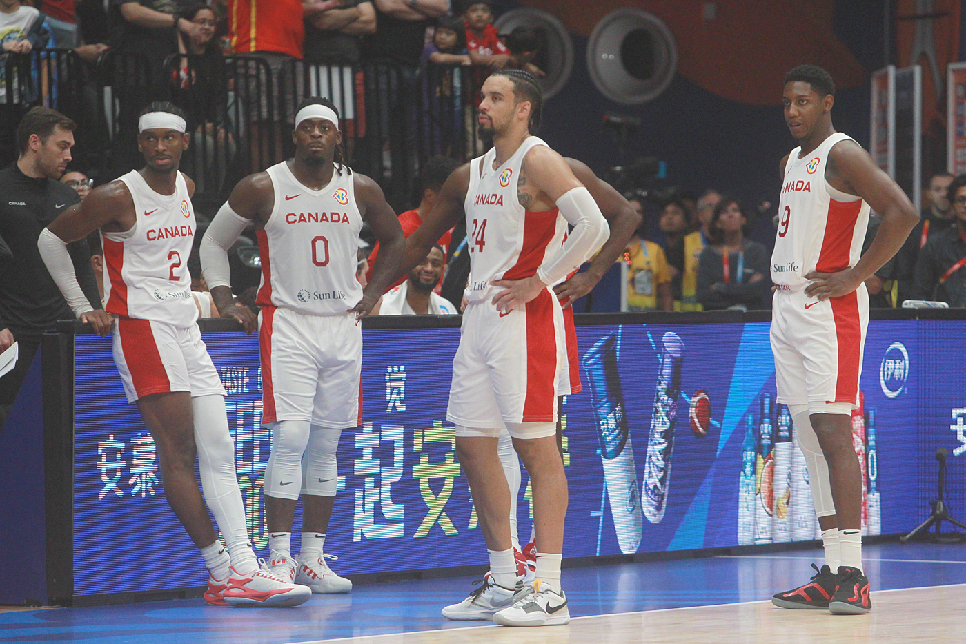 Kanada menyingkirkan Spanyol dengan skor 88-85 pada laga Grup L Piala Dunia FIBA 2023 di Indonesia Arena Gelora Bung Karno Jakarta, Minggu (3/9). - Image