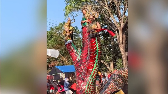 Viral karnaval kostum di Tuban, Jawa Timur. (tangkapan layar Tiktok) - Image