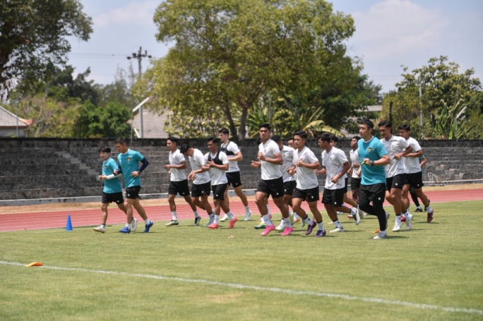 Latihan timnas Indonesia U-23 sudah diperkuat Ivar Jenner, Elkan Baggott, Rafael Struick, dan Marselino Ferdinan. (pssi.org) - Image