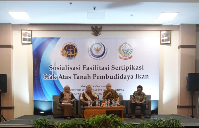 Kementerian Agraria dan Tata Ruang/ ATR/BPN bersama Kementerian Kelautan dan Perikanan (KKP) melakukan pendaftaran tanah yang dimiliki oleh masyarakat guna mendukung usaha terutama budidaya ikan. - Image
