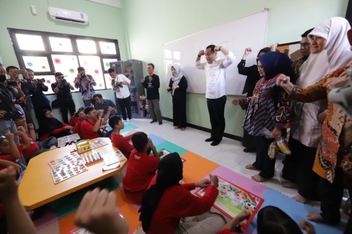 Kota Surabaya berpotensi menjadi KLA Paripurna. Pemkot dirikan Rumah anak prestasi. - Image