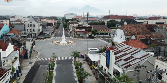 Tugu Pal Putih yang termasuk dalam garis imajiner Sumbu Filosofi Yogyakarta. (Dok. Keraton Yogyakarta) - Image