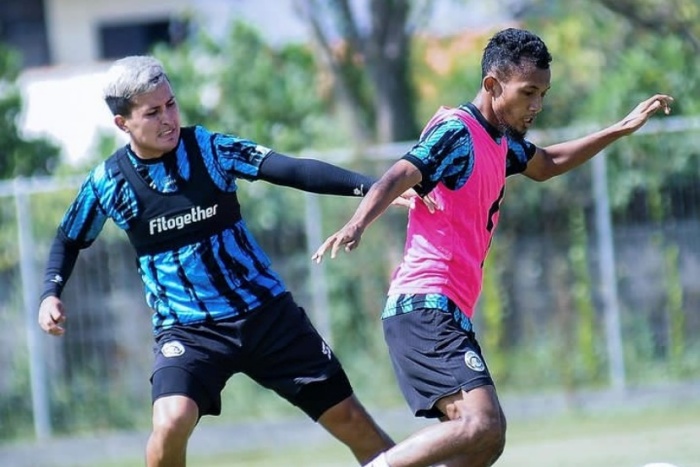 Arema FC terus melakukan persiapan menyambut pertandingan klasik kontra Persebaya Surabaya, Sabtu (23/9). - Image