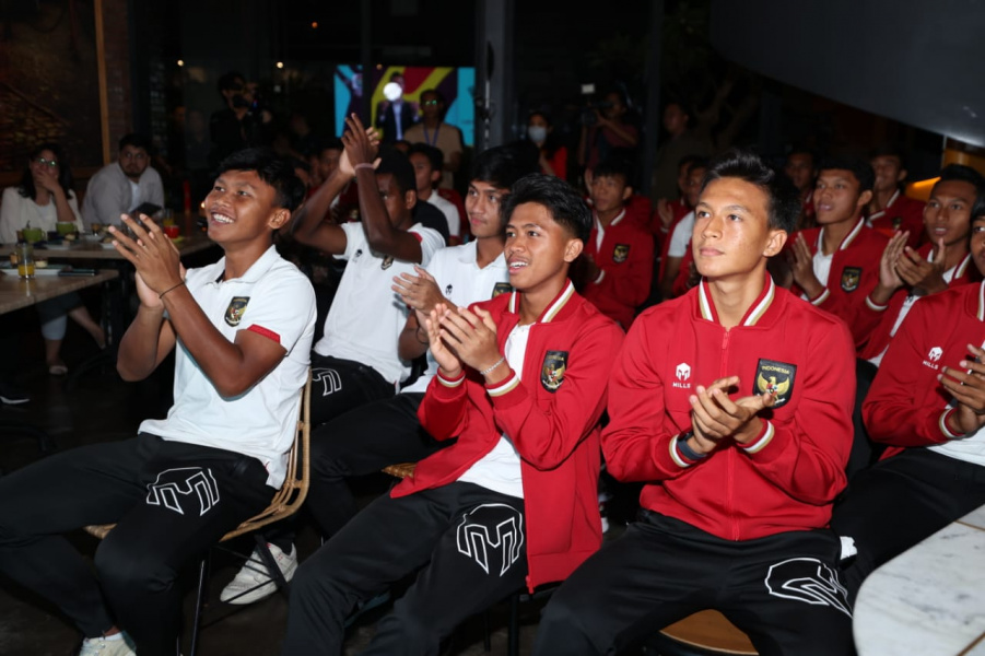 Timnas Indonesia U-17 saat pembagian Grup. Sumber foto : pssi.org - Image