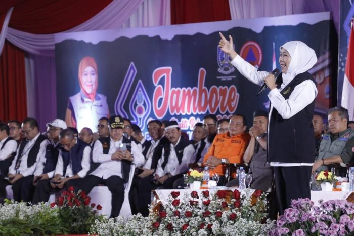 Gubernur Khofifah saat acara launching logo dan kick off rangkaian peringatan Hari Jadi Ke-78 Provinsi Jatim di Kabupaten Magetan. - Image