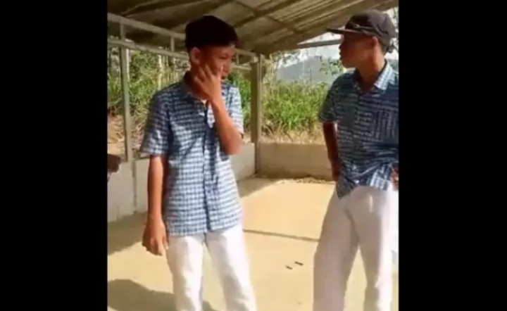 Cuplikan perundungan oleh Siswa SMP di Kabupaten Cilacap. Sumber foto : akun X @kebebasanyuhu. - Image